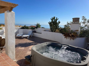 Penthouse with Private Roof terrace and jacuzzi Fuengirola